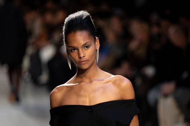Runway Niccolo Pasqualetti Womenswear - PFW A model mannequin walks the runway during the Niccolò Pasqualetti Womenswear Spring Summer 2026 show as part of Paris Fashion Week on October 5, 2025 in Paris, France. Photo by Alexis Jumeau ABACAPRESS.COM Paris France  Copyright: xJumeauxAlexis ABACAx