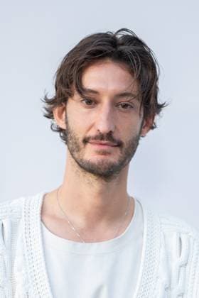 PFW Lacoste Photocall Pierre Niney attending the Lacoste Womenswear Spring Summer 2026 show as part of Paris Fashion Week in Paris, France on October 05, 2025. Photo by Aurore Marechal ABACAPRESS.COM Paris France  Copyright: xMarechalxAurore ABACAx
