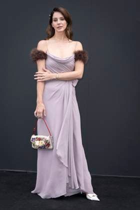 Lana Del Rey - Photo Call of Valentino Fashion Show, Spring Summer 2026 Collection as part of Paris Fashion Week, France, October 5th 2025 Olivier Borde Bestimage Photo Call of Valentino Fashion Show, Spring Summer 2026 Collection as part of Paris Fashion Week, France, October 5th 2025 Paris France  Copyright: xOLIVIERxBORDEx xBESTIMAGExOLIVIERxBORDEx xBESTIMAGEx