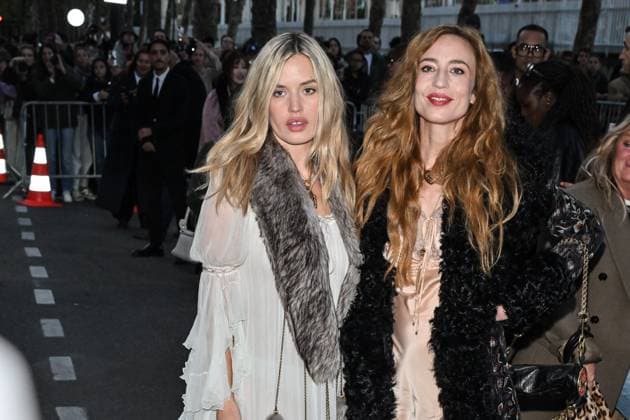 PFW Chloe Outside Arrivals Georgia May Jagger, Elizabeth Jagger arriving at Chloe show during Paris Fashion Week in Paris, France on October 5, 2025. Photo by Julien Reynaud APS-Medias ABACAPRESS.COM Paris France  Copyright: xReynaudxJulien APS-Medias ABACAx