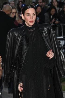 PFW Chloe Outside Arrivals Liv Tyler arriving at Chloe show during Paris Fashion Week in Paris, France on October 5, 2025. Photo by Julien Reynaud APS-Medias ABACAPRESS.COM Paris France  Copyright: xReynaudxJulien APS-Medias ABACAx
