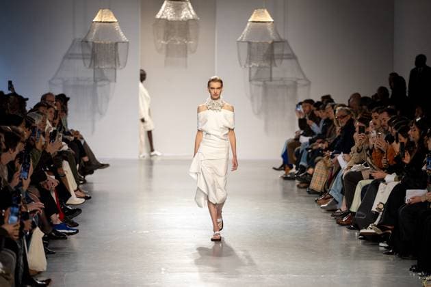 Runway Niccolo Pasqualetti Womenswear - PFW A model mannequin walks the runway during the Niccolò Pasqualetti Womenswear Spring Summer 2026 show as part of Paris Fashion Week on October 5, 2025 in Paris, France. Photo by Alexis Jumeau ABACAPRESS.COM Paris France  Copyright: xJumeauxAlexis ABACAx