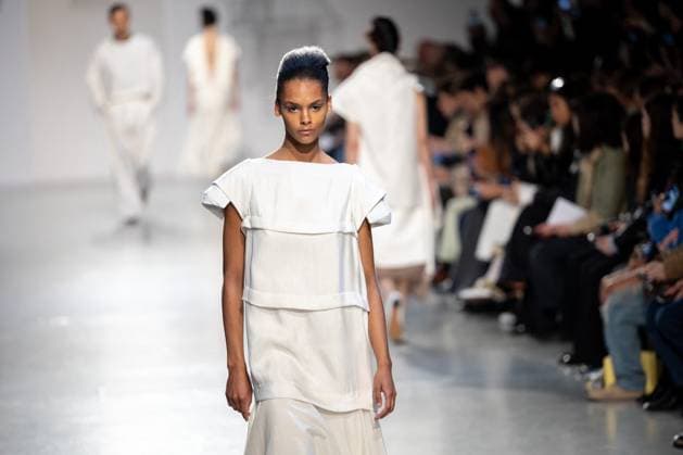 Runway Niccolo Pasqualetti Womenswear - PFW A model mannequin walks the runway during the Niccolò Pasqualetti Womenswear Spring Summer 2026 show as part of Paris Fashion Week on October 5, 2025 in Paris, France. Photo by Alexis Jumeau ABACAPRESS.COM Paris France  Copyright: xJumeauxAlexis ABACAx