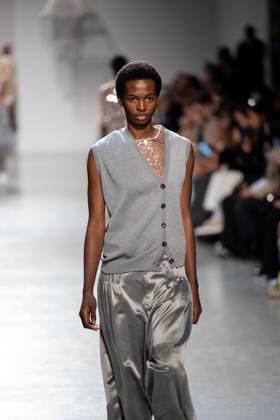 Runway Niccolo Pasqualetti Womenswear - PFW A model mannequin walks the runway during the Niccolò Pasqualetti Womenswear Spring Summer 2026 show as part of Paris Fashion Week on October 5, 2025 in Paris, France. Photo by Alexis Jumeau ABACAPRESS.COM Paris France  Copyright: xJumeauxAlexis ABACAx