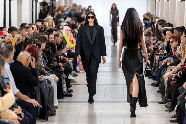 Runway Ottolinger Womenswear - PFW A model mannequin walks the runway during the Ottolinger Womenswear Spring Summer 2026 show as part of Paris Fashion Week on October 05, 2025 in Paris, France. Photo by Alexis Jumeau ABACAPRESS.COM Paris France  Copyright: xJumeauxAlexis ABACAx