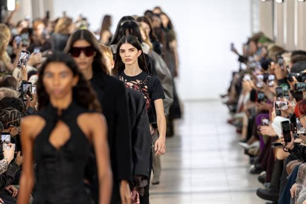 Runway Ottolinger Womenswear - PFW A model mannequin walks the runway during the Ottolinger Womenswear Spring Summer 2026 show as part of Paris Fashion Week on October 05, 2025 in Paris, France. Photo by Alexis Jumeau ABACAPRESS.COM Paris France  Copyright: xJumeauxAlexis ABACAx