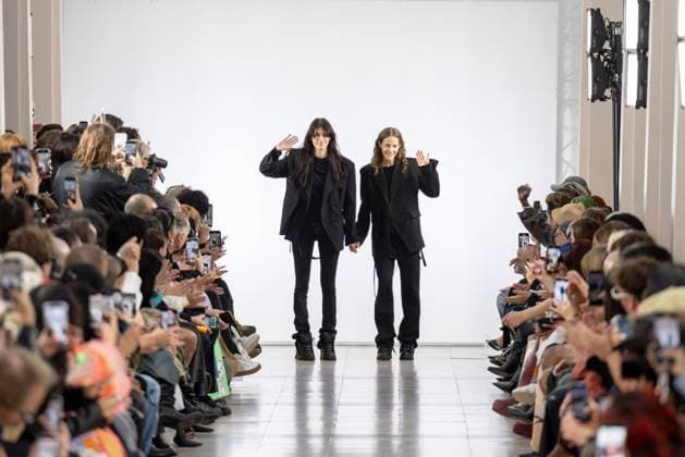 Runway Ottolinger Womenswear - PFW Designers Cosima Gadient and Christa Bosch acknowledge the audience during the Ottolinger Womenswear Spring Summer 2026 show as part of Paris Fashion Week on October 05, 2025 in Paris, France. Photo by Alexis Jumeau ABACAPRESS.COM Paris France  Copyright: xJumeauxAlexis ABACAx