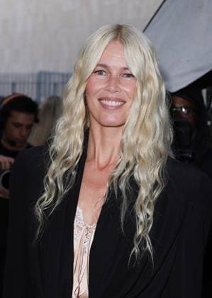 Claudia Schiffer arrives at the Chloe Collection Femme Prêt à Porter Printemps Eté 2026 fashion show as part of Paris Fashion Week PFW in Paris, France, on October 5, 2025 Denis Guignebourg Bestimage Arrivals at the Chloe fashion show as part of Spring Summer 2026 Paris Fashion Week in Paris, France, on October 5, 2025 Paris France  Copyright: xDenisxGuignebourgx xBestimagexDenisxGuignebourgx xBestimagex