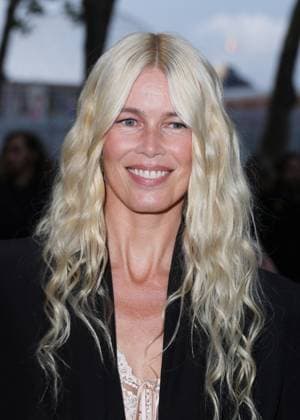 Claudia Schiffer arrives at the Chloe Collection Femme Prêt à Porter Printemps Eté 2026 fashion show as part of Paris Fashion Week PFW in Paris, France, on October 5, 2025 Denis Guignebourg Bestimage Arrivals at the Chloe fashion show as part of Spring Summer 2026 Paris Fashion Week in Paris, France, on October 5, 2025 Paris France  Copyright: xDenisxGuignebourgx xBestimagexDenisxGuignebourgx xBestimagex