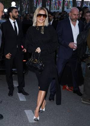Rita Ora arrives at the Chloe Collection Femme Prêt à Porter Printemps Eté 2026 show as part of Paris Fashion Week PFW in Paris, France, on October 5, 2025 Denis Guignebourg Bestimage Arrivals at the Chloe fashion show as part of Spring Summer 2026 Paris Fashion Week in Paris, France, on October 5, 2025 Paris France  Copyright: xDenisxGuignebourgx xBestimagexDenisxGuignebourgx xBestimagex
