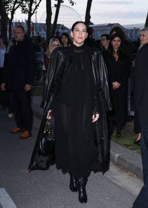 Liv Tyler arrives at the Chloe Collection Femme Prêt à Porter Printemps Eté 2026 fashion show as part of Paris Fashion Week PFW in Paris, France, on October 5, 2025 Denis Guignebourg Bestimage Arrivals at the Chloe fashion show as part of Spring Summer 2026 Paris Fashion Week in Paris, France, on October 5, 2025 Paris France  Copyright: xDenisxGuignebourgx xBestimagexDenisxGuignebourgx xBestimagex