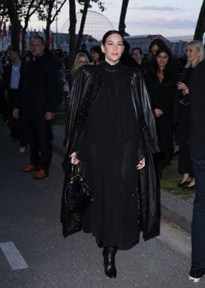 Liv Tyler arrives at the Chloe Collection Femme Prêt à Porter Printemps Eté 2026 fashion show as part of Paris Fashion Week PFW in Paris, France, on October 5, 2025 Denis Guignebourg Bestimage Arrivals at the Chloe fashion show as part of Spring Summer 2026 Paris Fashion Week in Paris, France, on October 5, 2025 Paris France  Copyright: xDenisxGuignebourgx xBestimagexDenisxGuignebourgx xBestimagex