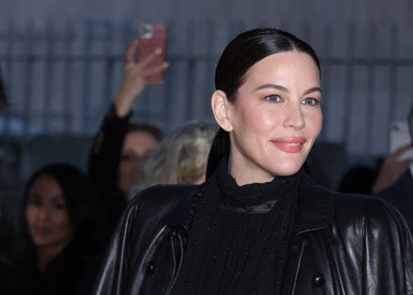 Liv Tyler arrives at the Chloe Collection Femme Prêt à Porter Printemps Eté 2026 fashion show as part of Paris Fashion Week PFW in Paris, France, on October 5, 2025 Denis Guignebourg Bestimage Arrivals at the Chloe fashion show as part of Spring Summer 2026 Paris Fashion Week in Paris, France, on October 5, 2025 Paris France  Copyright: xDenisxGuignebourgx xBestimagexDenisxGuignebourgx xBestimagex