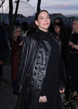 Liv Tyler arrives at the Chloe Collection Femme Prêt à Porter Printemps Eté 2026 fashion show as part of Paris Fashion Week PFW in Paris, France, on October 5, 2025 Denis Guignebourg Bestimage Arrivals at the Chloe fashion show as part of Spring Summer 2026 Paris Fashion Week in Paris, France, on October 5, 2025 Paris France  Copyright: xDenisxGuignebourgx xBestimagexDenisxGuignebourgx xBestimagex