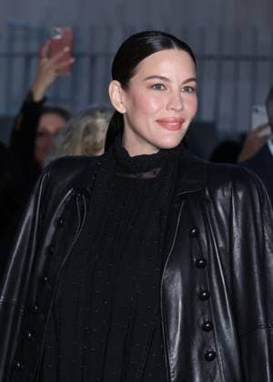 Liv Tyler arrives at the Chloe Collection Femme Prêt à Porter Printemps Eté 2026 fashion show as part of Paris Fashion Week PFW in Paris, France, on October 5, 2025 Denis Guignebourg Bestimage Arrivals at the Chloe fashion show as part of Spring Summer 2026 Paris Fashion Week in Paris, France, on October 5, 2025 Paris France  Copyright: xDenisxGuignebourgx xBestimagexDenisxGuignebourgx xBestimagex