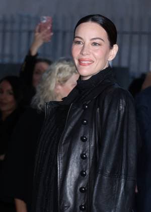 Liv Tyler arrives at the Chloe Collection Femme Prêt à Porter Printemps Eté 2026 fashion show as part of Paris Fashion Week PFW in Paris, France, on October 5, 2025 Denis Guignebourg Bestimage Arrivals at the Chloe fashion show as part of Spring Summer 2026 Paris Fashion Week in Paris, France, on October 5, 2025 Paris France  Copyright: xDenisxGuignebourgx xBestimagexDenisxGuignebourgx xBestimagex