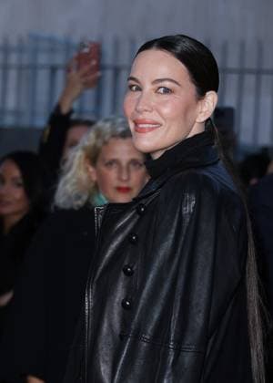 Liv Tyler arrives at the Chloe Collection Femme Prêt à Porter Printemps Eté 2026 fashion show as part of Paris Fashion Week PFW in Paris, France, on October 5, 2025 Denis Guignebourg Bestimage Arrivals at the Chloe fashion show as part of Spring Summer 2026 Paris Fashion Week in Paris, France, on October 5, 2025 Paris France  Copyright: xDenisxGuignebourgx xBestimagexDenisxGuignebourgx xBestimagex