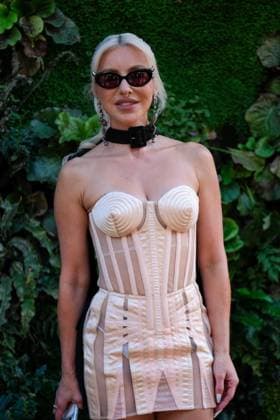 PFW - Jean Paul Gaultier Outside Arrivals Claudia Norvina Soare aka Norvina arrives at the Jean Paul Gaultier show during the Womenswear Spring Summer 2026 as part of Paris Fashion Week on October 5, 2025 in Paris, France. Photo by Robin Psaila ABACAPRESS.COM Paris France  Copyright: xPsailaxRobin ABACAx