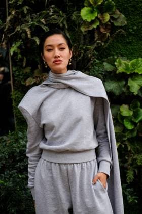 PFW - Jean Paul Gaultier Outside Arrivals Tiffany Hsu arrives at the Jean Paul Gaultier show during the Womenswear Spring Summer 2026 as part of Paris Fashion Week on October 5, 2025 in Paris, France. Photo by Robin Psaila ABACAPRESS.COM Paris France  Copyright: xPsailaxRobin ABACAx