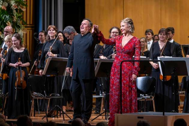 05 10 2025, International Classical Music Festival Festival of Nations 2025, at the Kurhaus Bad Wörishofen Unterallgäu , Closing Gala Aria Evening with Elena Garanca Mezzo-Soprano , Conductor Karel Mark Chichon, Janacek Philharmonic Orchestra Prague, 05 10 2025, Classical Music Festival Bad Wörishofen 05 10 2025, Classical Music Festival Bad Wörishofen