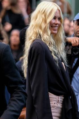 PFW - Chloe Outside Arrivals Claudia Schiffer arrives at the Chloe fashion show during the Womenswear Spring Summer 2026 as part of Paris Fashion Week on October 05, 2025 in Paris, France. Photo by Robin Psaila ABACAPRESS.COM Paris France  Copyright: xPsailaxRobin ABACAx