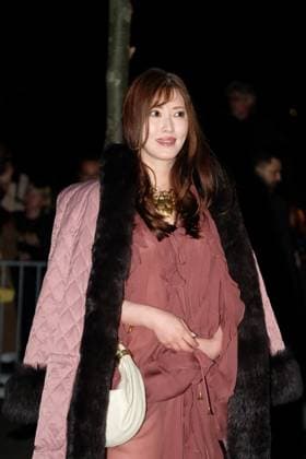 PFW - Chloe Outside Arrivals Guest arrives at the Chloe fashion show during the Womenswear Spring Summer 2026 as part of Paris Fashion Week on October 05, 2025 in Paris, France. Photo by Robin Psaila ABACAPRESS.COM Paris France  Copyright: xPsailaxRobin ABACAx