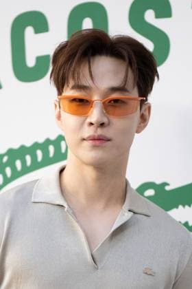PFW Lacoste Photocall Henry Lau attending the Lacoste Womenswear Spring Summer 2026 show as part of Paris Fashion Week in Paris, France on October 05, 2025. Photo by Aurore Marechal ABACAPRESS.COM Paris France  Copyright: xMarechalxAurore ABACAx