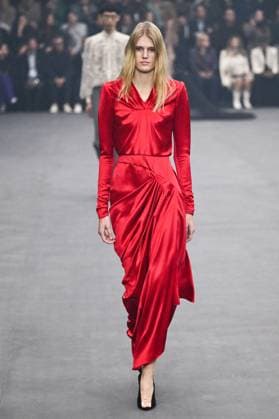 PFW Valentino Runway A model walks the runway during the Valentino Womenswear Spring Summer 2026 show as part of Paris Fashion Week in Paris, France on October 05, 2025. Photo by Aurore Marechal ABACAPRESS.COM Paris France  Copyright: xMarechalxAurore ABACAx
