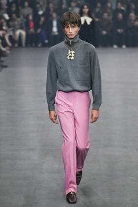 PFW Valentino Runway A model walks the runway during the Valentino Womenswear Spring Summer 2026 show as part of Paris Fashion Week in Paris, France on October 05, 2025. Photo by Aurore Marechal ABACAPRESS.COM Paris France  Copyright: xMarechalxAurore ABACAx