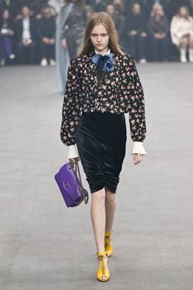 PFW Valentino Runway A model walks the runway during the Valentino Womenswear Spring Summer 2026 show as part of Paris Fashion Week in Paris, France on October 05, 2025. Photo by Aurore Marechal ABACAPRESS.COM Paris France  Copyright: xMarechalxAurore ABACAx