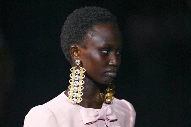 PFW Valentino Runway A model walks the runway during the Valentino Womenswear Spring Summer 2026 show as part of Paris Fashion Week in Paris, France on October 05, 2025. Photo by Aurore Marechal ABACAPRESS.COM Paris France  Copyright: xMarechalxAurore ABACAx