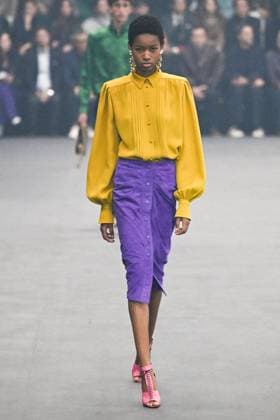 PFW Valentino Runway A model walks the runway during the Valentino Womenswear Spring Summer 2026 show as part of Paris Fashion Week in Paris, France on October 05, 2025. Photo by Aurore Marechal ABACAPRESS.COM Paris France  Copyright: xMarechalxAurore ABACAx