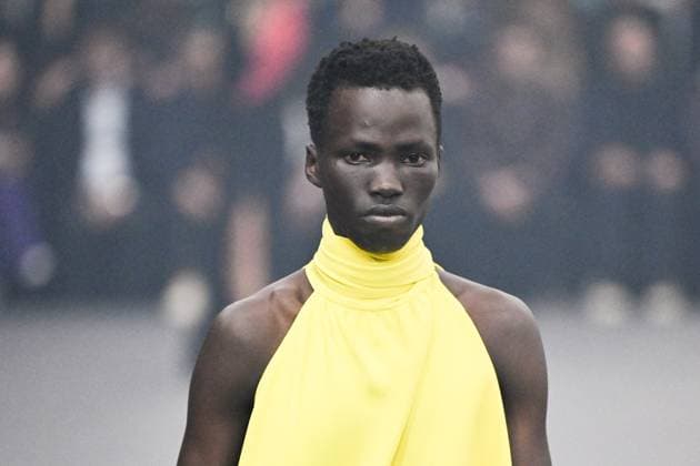 PFW Valentino Runway A model walks the runway during the Valentino Womenswear Spring Summer 2026 show as part of Paris Fashion Week in Paris, France on October 05, 2025. Photo by Aurore Marechal ABACAPRESS.COM Paris France  Copyright: xMarechalxAurore ABACAx