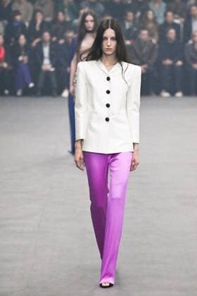 PFW Valentino Runway A model walks the runway during the Valentino Womenswear Spring Summer 2026 show as part of Paris Fashion Week in Paris, France on October 05, 2025. Photo by Aurore Marechal ABACAPRESS.COM Paris France  Copyright: xMarechalxAurore ABACAx