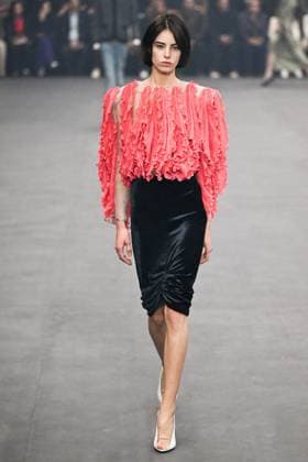 PFW Valentino Runway A model walks the runway during the Valentino Womenswear Spring Summer 2026 show as part of Paris Fashion Week in Paris, France on October 05, 2025. Photo by Aurore Marechal ABACAPRESS.COM Paris France  Copyright: xMarechalxAurore ABACAx