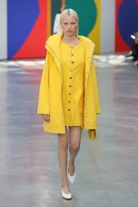 PFW - Akris Runway A model walks the runway during the Akris Womenswear Spring Summer 2026 show as part of Paris Fashion Week on October 05, 2025 in Paris, France. Photo by Alain-Gil Gonzalez ABACAPRESS.COM Paris France  Copyright: xGonzalezxAlain-Gil ABACAx