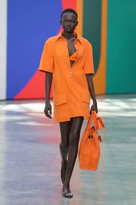 PFW - Akris Runway A model walks the runway during the Akris Womenswear Spring Summer 2026 show as part of Paris Fashion Week on October 05, 2025 in Paris, France. Photo by Alain-Gil Gonzalez ABACAPRESS.COM Paris France  Copyright: xGonzalezxAlain-Gil ABACAx