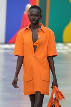 PFW - Akris Runway A model walks the runway during the Akris Womenswear Spring Summer 2026 show as part of Paris Fashion Week on October 05, 2025 in Paris, France. Photo by Alain-Gil Gonzalez ABACAPRESS.COM Paris France  Copyright: xGonzalezxAlain-Gil ABACAx