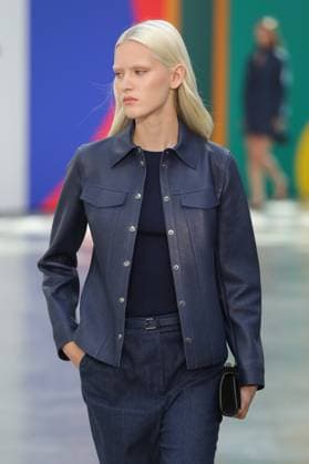 PFW - Akris Runway A model walks the runway during the Akris Womenswear Spring Summer 2026 show as part of Paris Fashion Week on October 05, 2025 in Paris, France. Photo by Alain-Gil Gonzalez ABACAPRESS.COM Paris France  Copyright: xGonzalezxAlain-Gil ABACAx