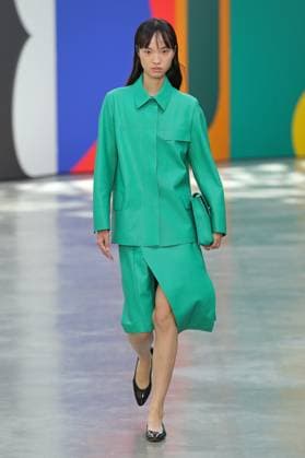PFW - Akris Runway A model walks the runway during the Akris Womenswear Spring Summer 2026 show as part of Paris Fashion Week on October 05, 2025 in Paris, France. Photo by Alain-Gil Gonzalez ABACAPRESS.COM Paris France  Copyright: xGonzalezxAlain-Gil ABACAx