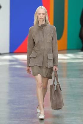 PFW - Akris Runway A model walks the runway during the Akris Womenswear Spring Summer 2026 show as part of Paris Fashion Week on October 05, 2025 in Paris, France. Photo by Alain-Gil Gonzalez ABACAPRESS.COM Paris France  Copyright: xGonzalezxAlain-Gil ABACAx
