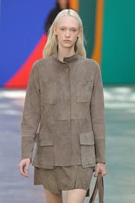 PFW - Akris Runway A model walks the runway during the Akris Womenswear Spring Summer 2026 show as part of Paris Fashion Week on October 05, 2025 in Paris, France. Photo by Alain-Gil Gonzalez ABACAPRESS.COM Paris France  Copyright: xGonzalezxAlain-Gil ABACAx