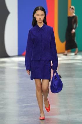 PFW - Akris Runway A model walks the runway during the Akris Womenswear Spring Summer 2026 show as part of Paris Fashion Week on October 05, 2025 in Paris, France. Photo by Alain-Gil Gonzalez ABACAPRESS.COM Paris France  Copyright: xGonzalezxAlain-Gil ABACAx