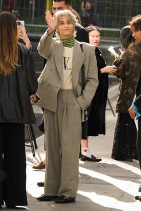PFW Valentino Outside Arrivals Jeff Satur attends the Valentino Womenswear Spring Summer 2026 show as part of Paris Fashion Week on October 05, 2025 in Paris, France. Photo by Laurent Zabulon ABACAPRESS.COM Paris France  Copyright: xZabulonxLaurent ABACAx