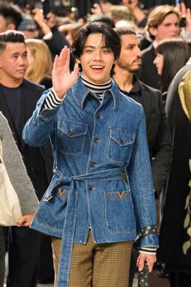 PFW Valentino Outside Arrivals Peemwasu attends the Valentino Womenswear Spring Summer 2026 show as part of Paris Fashion Week on October 05, 2025 in Paris, France. Photo by Laurent Zabulon ABACAPRESS.COM Paris France  Copyright: xZabulonxLaurent ABACAx