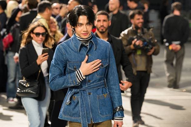 PFW Valentino Outside Arrivals Peemwasu attends the Valentino Womenswear Spring Summer 2026 show as part of Paris Fashion Week on October 05, 2025 in Paris, France. Photo by Laurent Zabulon ABACAPRESS.COM Paris France  Copyright: xZabulonxLaurent ABACAx