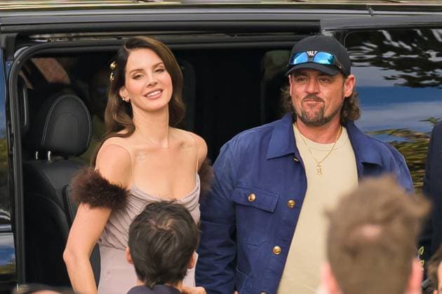 PFW Valentino Outside Arrivals Lana Del Rey and her husband Jeremy Dufrene attend the Valentino Womenswear Spring Summer 2026 show as part of Paris Fashion Week on October 05, 2025 in Paris, France. Photo by Laurent Zabulon ABACAPRESS.COM Paris France  Copyright: xZabulonxLaurent ABACAx