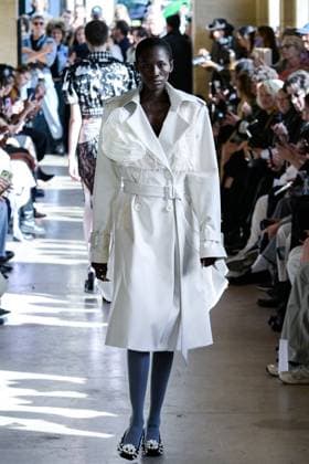 PFW - Shuting Qiu Runway A model walks the runway during the Shuting Qiu Womenswear Spring Summer 2026 show as part of Paris Fashion Week on October 5, 2025 in Paris, France. Photo by Jana Call me J ABACAPRESS.COM Paris Ile de France France  Copyright: xJanaxCallxmexJ ABACAx