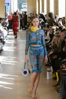 PFW - Shuting Qiu Runway A model walks the runway during the Shuting Qiu Womenswear Spring Summer 2026 show as part of Paris Fashion Week on October 5, 2025 in Paris, France. Photo by Jana Call me J ABACAPRESS.COM Paris Ile de France France  Copyright: xJanaxCallxmexJ ABACAx