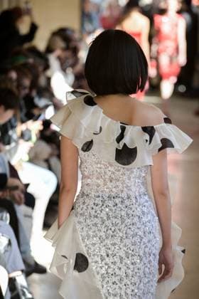 PFW - Shuting Qiu Runway A model walks the runway during the Shuting Qiu Womenswear Spring Summer 2026 show as part of Paris Fashion Week on October 5, 2025 in Paris, France. Photo by Jana Call me J ABACAPRESS.COM Paris Ile de France France  Copyright: xJanaxCallxmexJ ABACAx